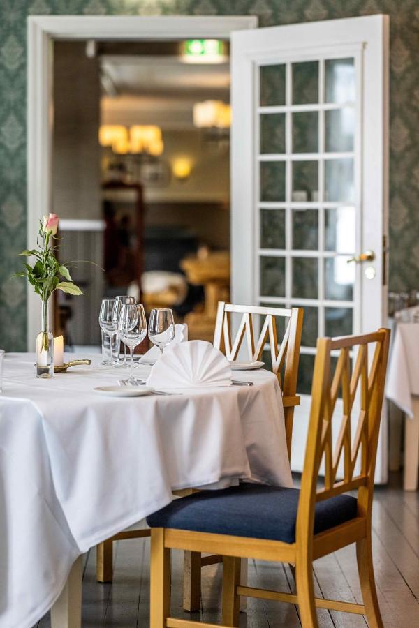 Gloppen Hotell - By Classic Norway Hotels Sandane Extérieur photo