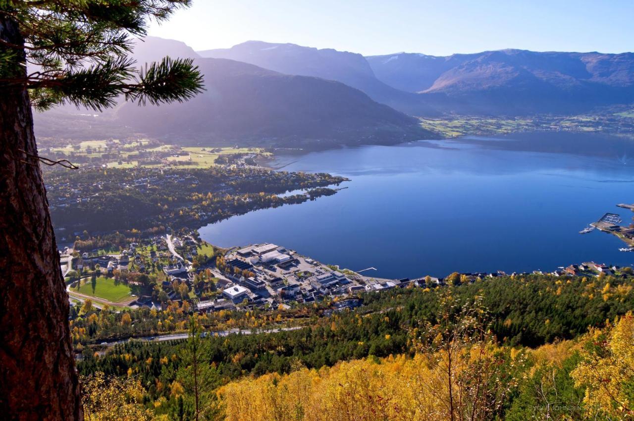 Gloppen Hotell - By Classic Norway Hotels Sandane Extérieur photo